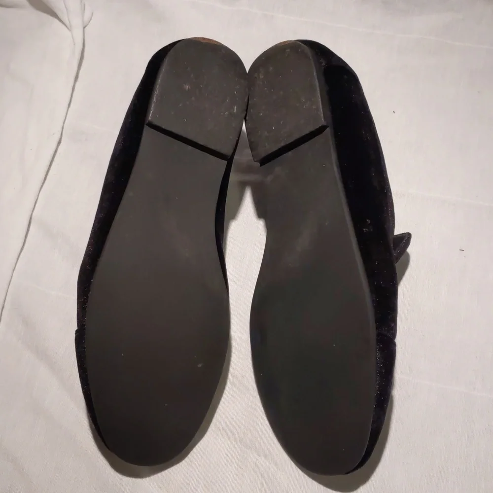 JEFFREY CAMPBELL black velvet loafers! 8.5 🖤 - Picture 6 of 10